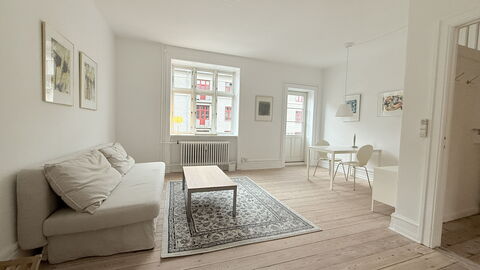 Østerbro - 4 People - 1br - Close To Nordhavn: Bedroom, Living Room
