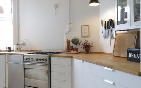 Østerbro - 2 Bedrooms: Kitchen