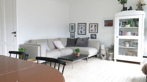 Østerbro - 2 Bedrooms: Living Room