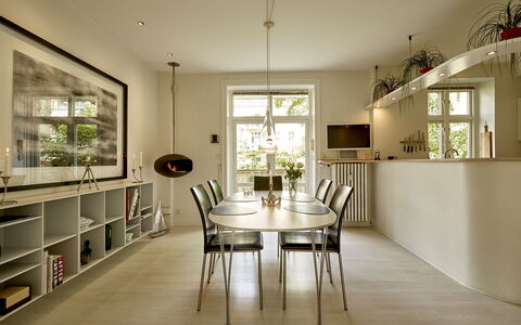 Frederiksberg - 2 Bedrooms: Dining Room, Kitchen