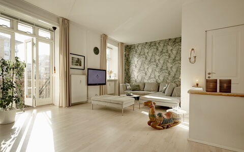 Frederiksberg - 2 Bedrooms: Living Room