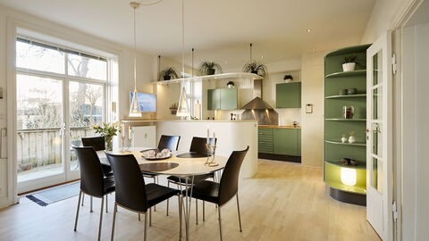 Frederiksberg - 2 Bedrooms: Dining Room, Kitchen