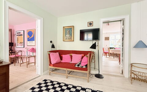 Center - Latiner Neighbourhood: Bedroom, Kitchen