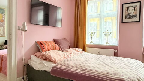 Center - Latiner Neighbourhood: Bedroom
