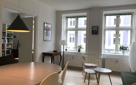 Vesterbro - 2 Bedrooms - Close Tivoli: Dining Room, Living Room