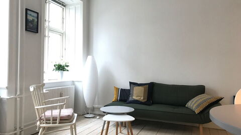 Vesterbro - 2 Bedrooms - Close Tivoli: Living Room