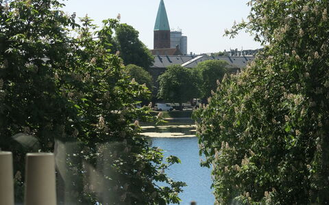 Copenhagen Lakes - 2 Bedrooms: Living Room, Outdoor, Scenic View