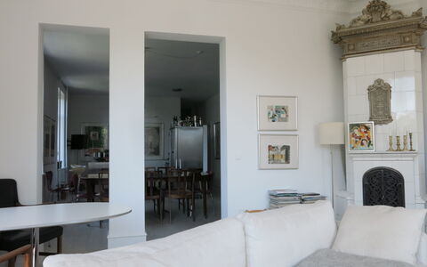 Copenhagen Lakes - 2 Bedrooms: Living Room