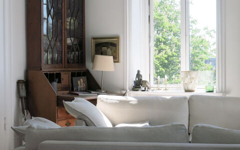 Copenhagen Lakes - 2 Bedrooms: Living Room