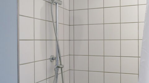 Østerbro - 1 Bedroom Apartment: Bathroom