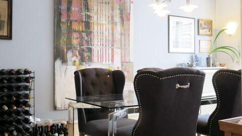 Center - Close To The King - The Marble Church: Dining Room