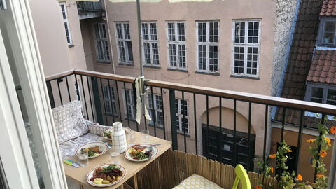 Center - Close To The King: Balcony / Terrace / Patio, Building Exterior