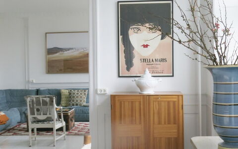 Center - Close To The Royal Palace: Living Room