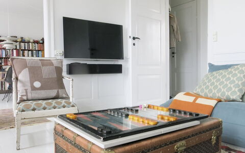 Center - Close To The Royal Palace: Living Room