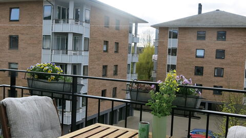 Frederiksberg - 3 Bedrooms - Space For 5: Balcony / Terrace / Patio