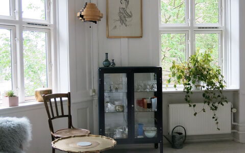 Cozy Area - Super Location - Balcony: Living Room