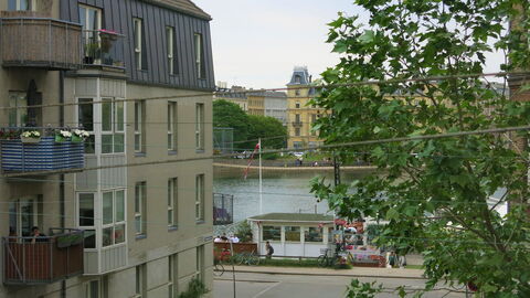 Cozy Area - Super Location - Balcony: Living Room, Outdoor