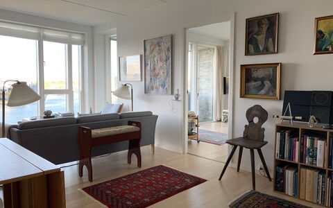 Superview - Sydhavnen -2 Bedrooms - 2 People: Dining Room, Kitchen, Living Room