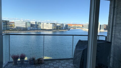 Superview - Sydhavnen -2 Bedrooms - 2 People: Balcony / Terrace / Patio, Building Exterior, Scenic View