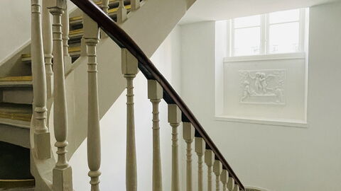 Center-inner City-2 Bedrooms-close To Everything