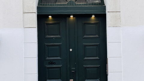 Center-inner City-2 Bedrooms-close To Everything