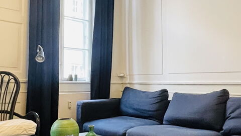 Center-inner City-2 Bedrooms-close To Everything