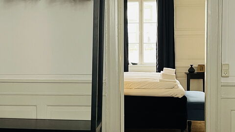 Center-inner City-2 Bedrooms-close To Everything