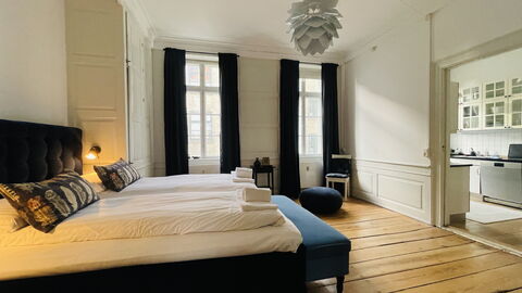 Center-inner City-2 Bedrooms-close To Everything