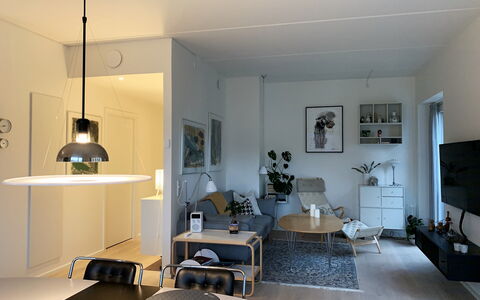 Frederiksberg - Carlsberg City - 2 Bedrooms: Dining Room, Living Room
