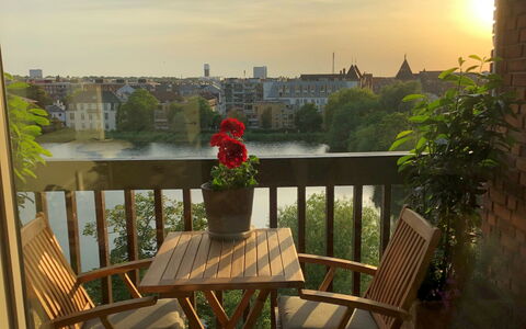 Vesterbro - Center -lakes - 2 Bedrooms: Balcony / Terrace / Patio, Outdoor