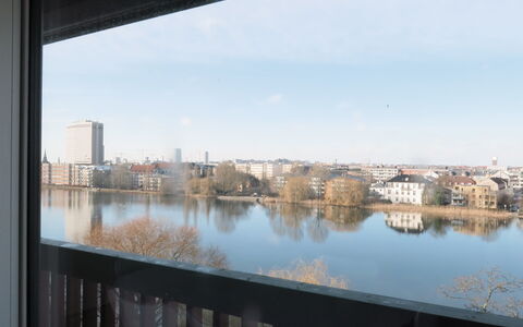 Vesterbro - Center -lakes - 2 Bedrooms: Balcony / Terrace / Patio, Building Exterior