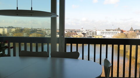 Vesterbro - Center -lakes - 2 Bedrooms: Balcony / Terrace / Patio