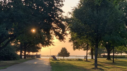 2 Bedrooms - 5 People - Close To Metro: Balcony / Terrace / Patio, Outdoor