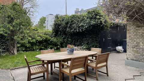 Amager - 4 Bedrooms - 6 People - Close To Metro: Balcony / Terrace / Patio, Outdoor