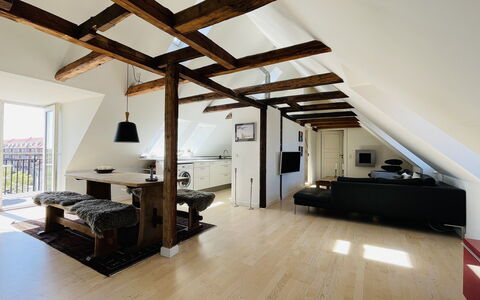 Amager - 5 People - 2 Bedrooms - Balcony: Dining Room, Kitchen, Living Room