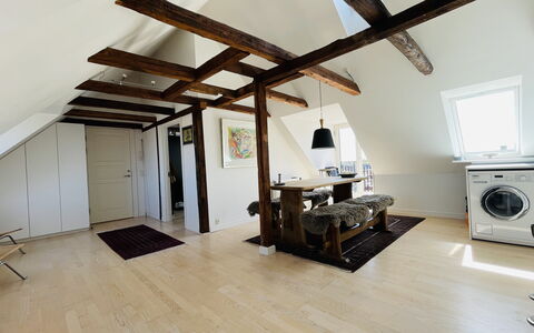 Amager - 5 People - 2 Bedrooms - Balcony: Dining Room, Kitchen, Living Room