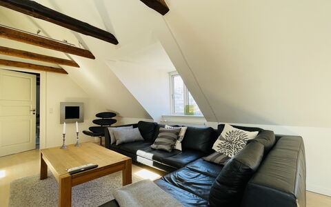 Amager - 5 People - 2 Bedrooms - Balcony: Dining Room, Kitchen, Living Room