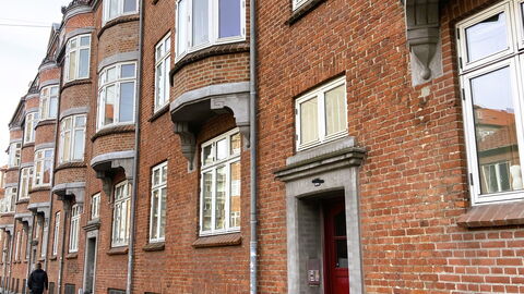 Amager - 5 People - 2 Bedrooms - Balcony: Building Exterior, Outdoor