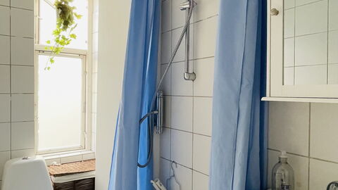 Close To The Lakes - Center - 2 People: Bathroom