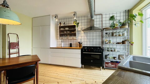 Cozyness - Vintage Apartment At Nørrebro: Dining Room, Kitchen