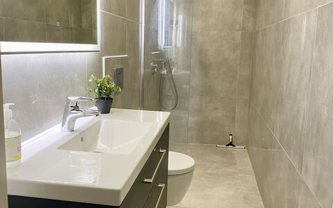 3 Bedrooms - 6 People - Østerbro: Bathroom