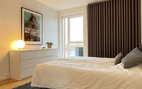 2 Bedrooms - 4 People - Free Parking: Bedroom