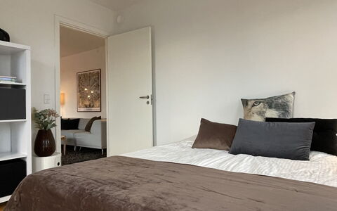 2 Bedrooms - 4 People - Free Parking: Bedroom