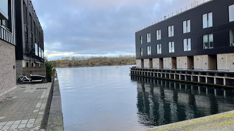 2 Bedrooms - 4 People - Free Parking: Outdoor