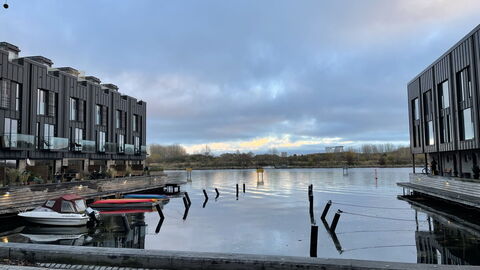 2 Bedrooms - 4 People - Free Parking: Outdoor