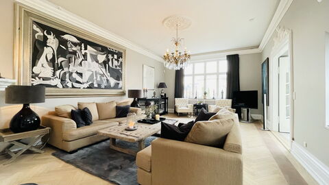 Luxury - Beach -hellerup - 8 People: Living Room