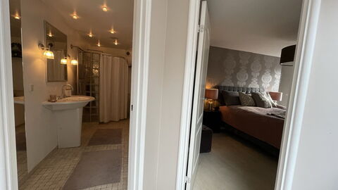 Luxury - Beach -hellerup - 8 People: Bathroom, Bedroom
