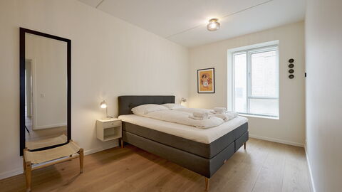 Exclusive- Center - 2br 2 Bath - Nyhavn - Min. 30 Days: Bedroom