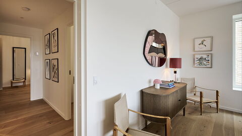 Exclusive- Center - 2br 2 Bath - Nyhavn - Min. 30 Days: Dining Room, Kitchen, Living Room