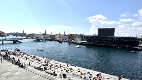 Exclusive- Center - 2br 2 Bath - Nyhavn - Min. 30 Days: Outdoor